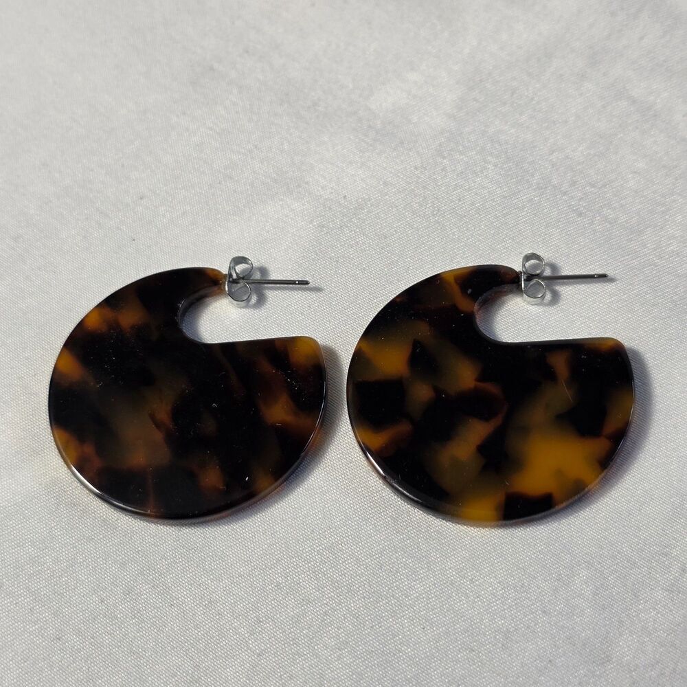 Chunky C-Shaped Resin Acrylic Earrings Brown & Amber Tortoise Shell Pattern